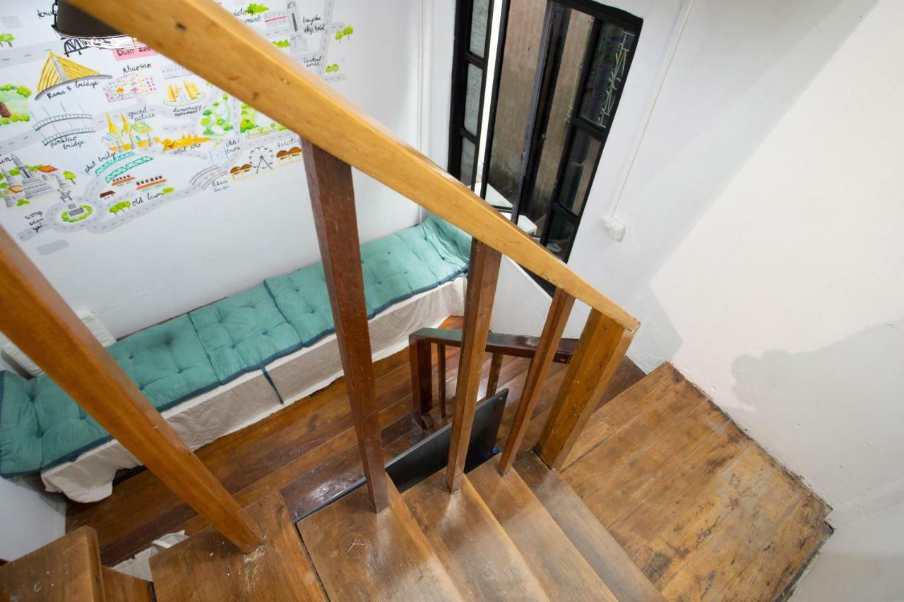 Klong House Hostel Bangkok Ngoại thất bức ảnh