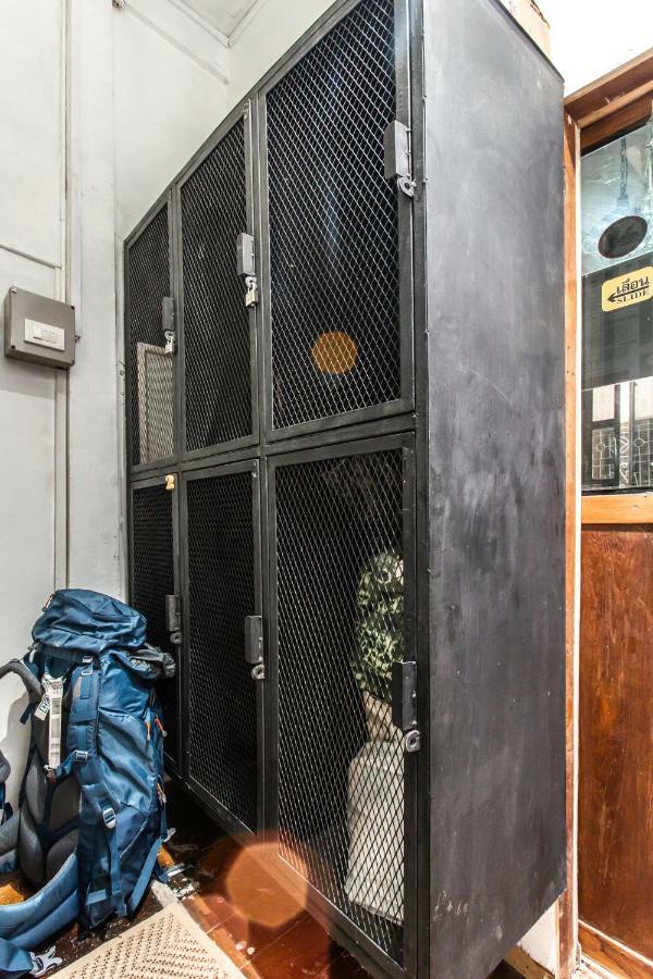 Klong House Hostel Bangkok Ngoại thất bức ảnh