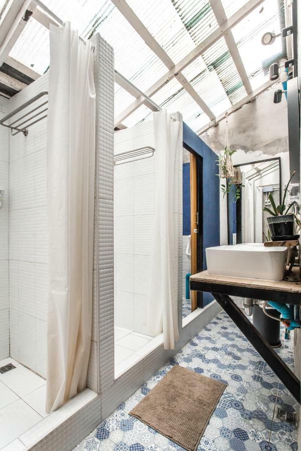 Klong House Hostel Bangkok Ngoại thất bức ảnh