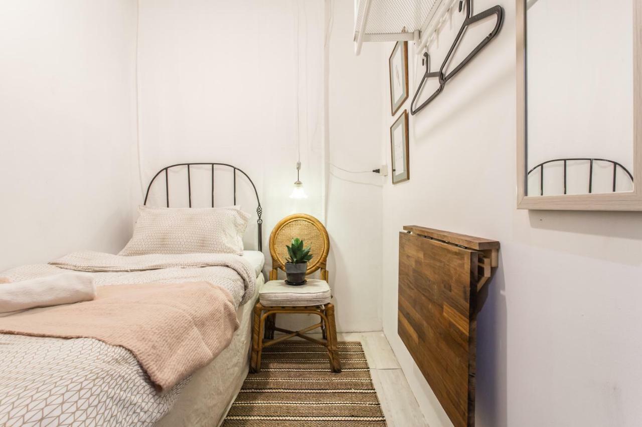 Klong House Hostel Bangkok Ngoại thất bức ảnh