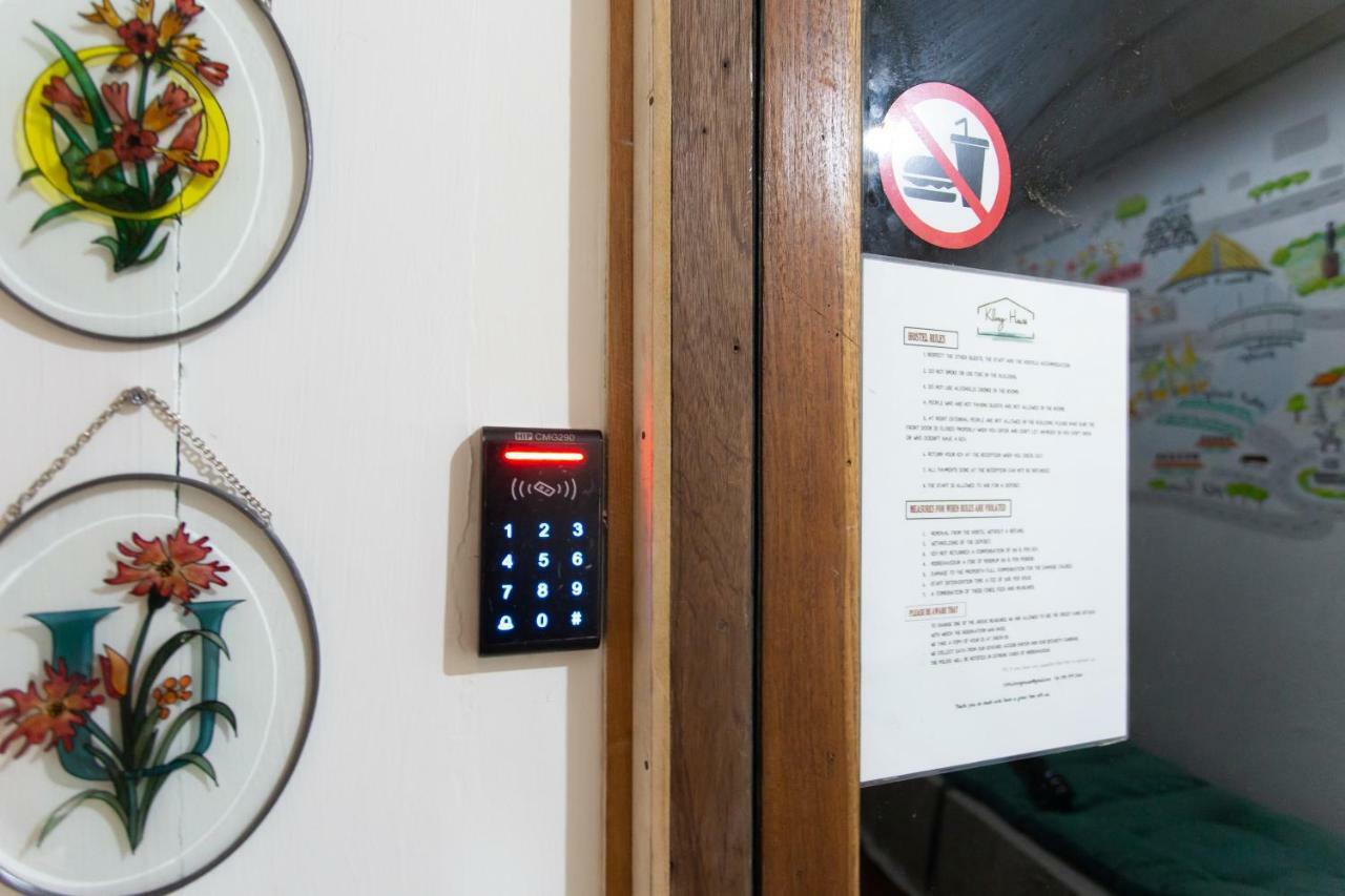 Klong House Hostel Bangkok Ngoại thất bức ảnh